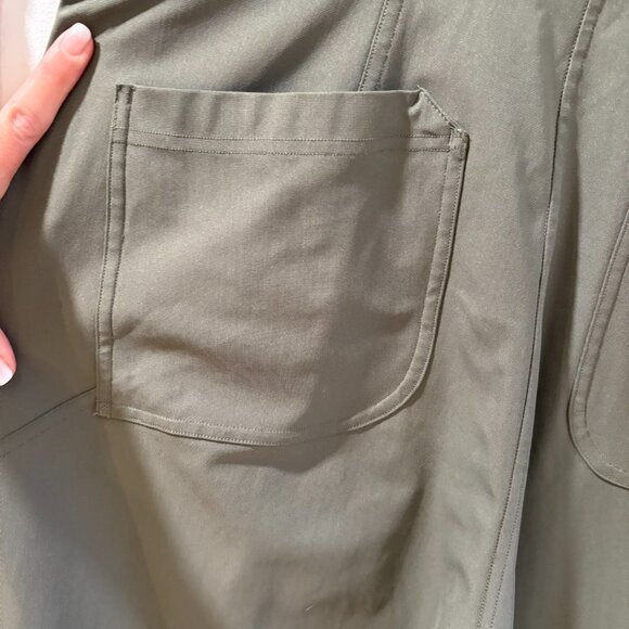 Lululemon Warpstream Jumpsuit in Olive Green – Size 10 - Picture 9 of 9